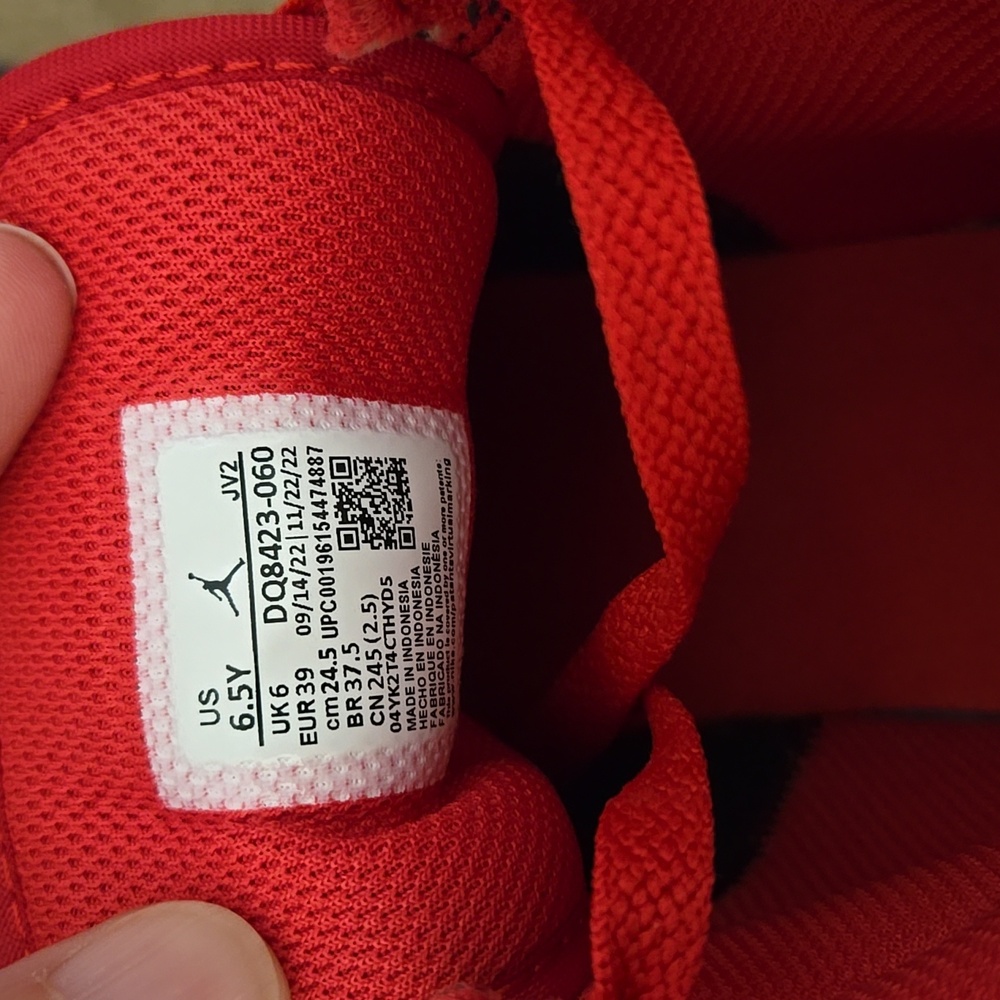 Jordan One's - Picture 3 of 4